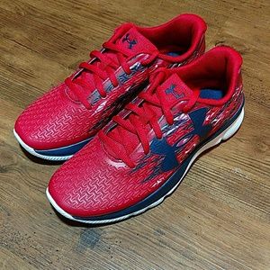 New Under Armour ClutchFit Boys